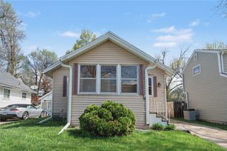 336 21st Street NE, Cedar Rapids, IA 52402