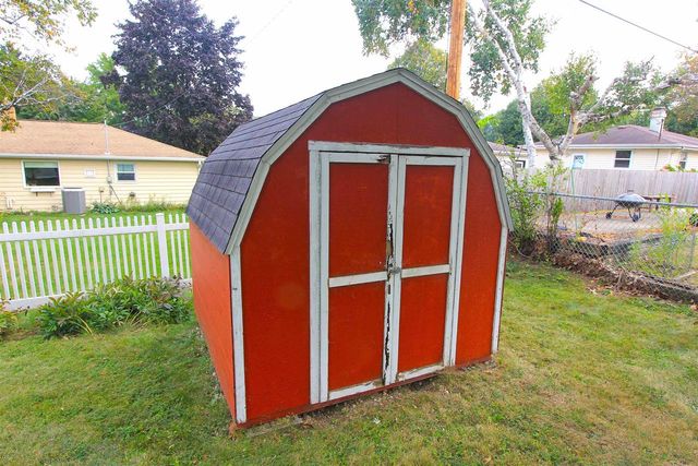 710 ROYAL BOULEVARD, Green Bay, WI 54303