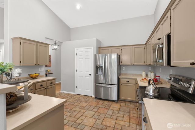 6715 176th Street Ct E, Puyallup, WA 98375
