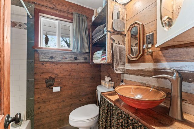 2352 Joe Bald Road, Kimberling City, MO 65686