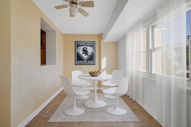 3329 S Racine Avenue, Chicago, IL 60608