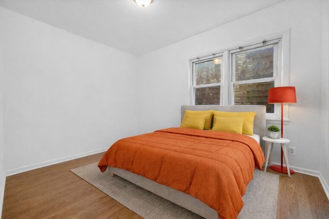 3329 S Racine Avenue, Chicago, IL 60608