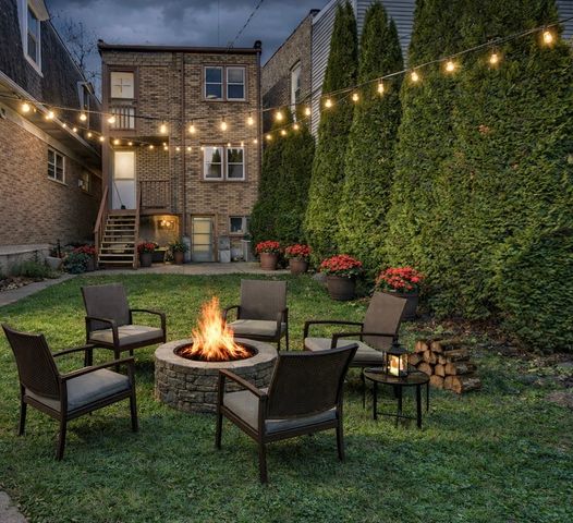 3329 S Racine Avenue, Chicago, IL 60608