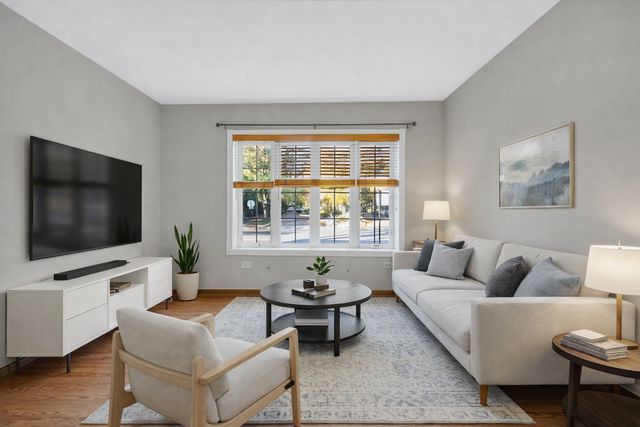 3329 S Racine Avenue, Chicago, IL 60608