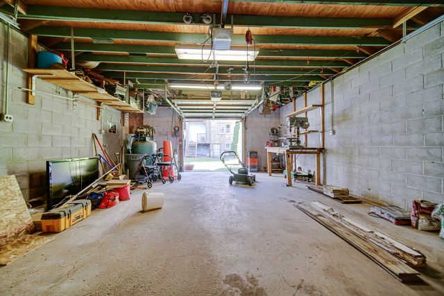 3329 S Racine Avenue, Chicago, IL 60608