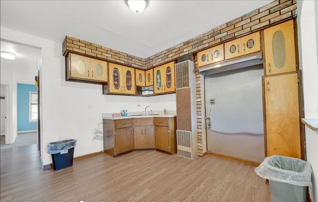 3329 S Racine Avenue, Chicago, IL 60608