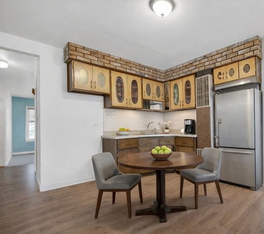 3329 S Racine Avenue, Chicago, IL 60608