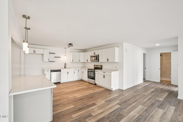 731 Lakeview Drive, Henderson, NC 27536