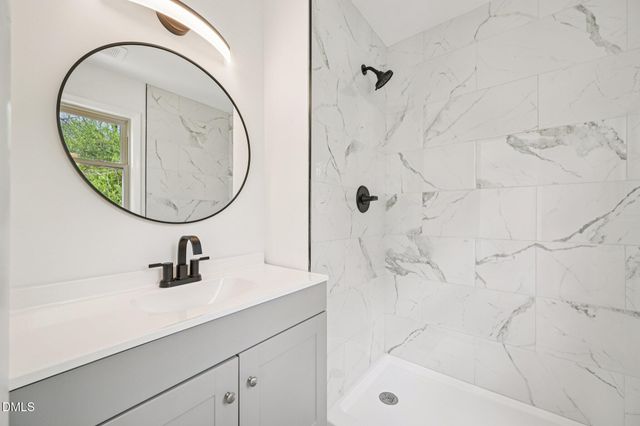 731 Lakeview Drive, Henderson, NC 27536