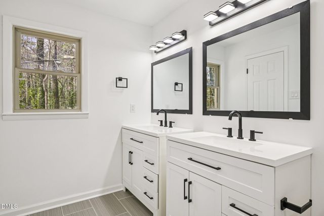 731 Lakeview Drive, Henderson, NC 27536