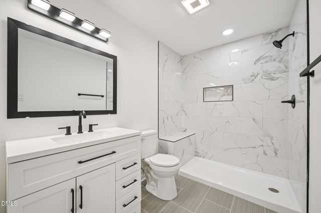 731 Lakeview Drive, Henderson, NC 27536