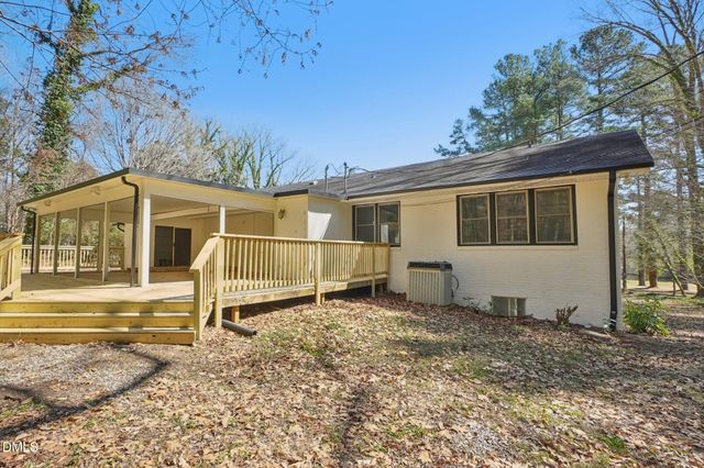 731 Lakeview Drive, Henderson, NC 27536