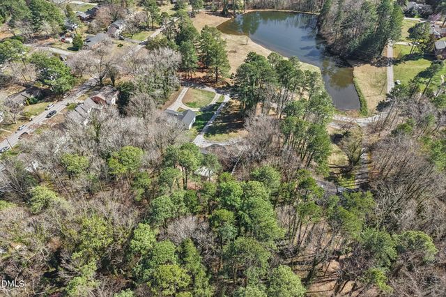 731 Lakeview Drive, Henderson, NC 27536