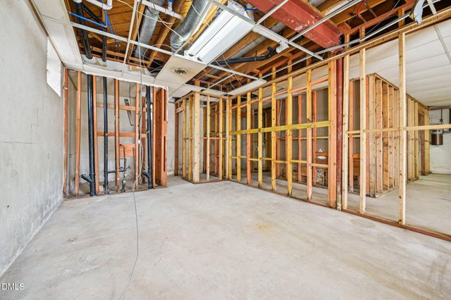 731 Lakeview Drive, Henderson, NC 27536