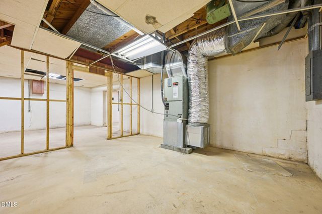 731 Lakeview Drive, Henderson, NC 27536