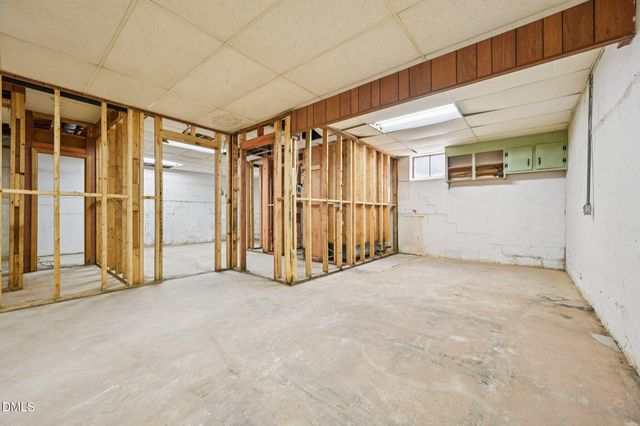 731 Lakeview Drive, Henderson, NC 27536