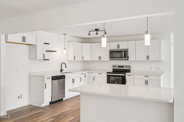 731 Lakeview Drive, Henderson, NC 27536