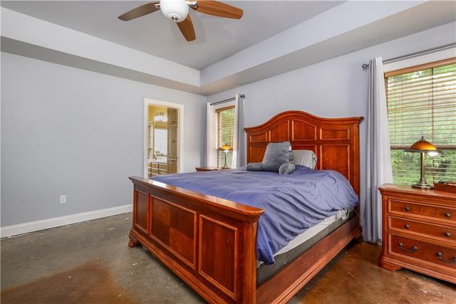 125 MAID MARION Drive, Dry Prong, LA 71423