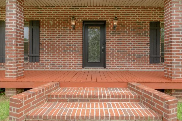 125 MAID MARION Drive, Dry Prong, LA 71423