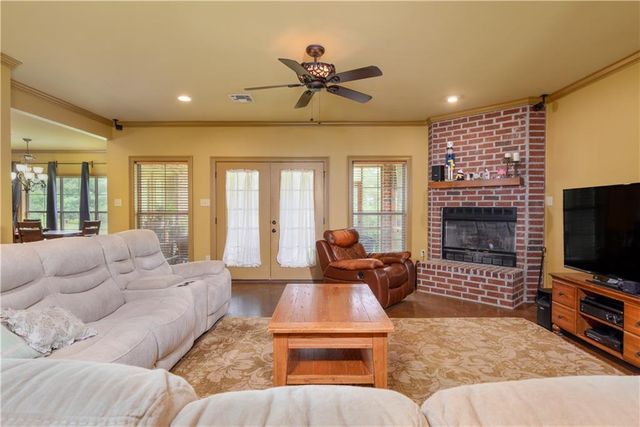 125 MAID MARION Drive, Dry Prong, LA 71423