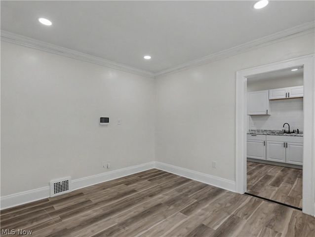 10316 Way Avenue, Cleveland, OH 44105