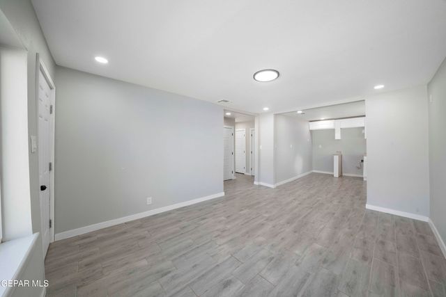 10752 Mellward Road, Socorro, TX 79927