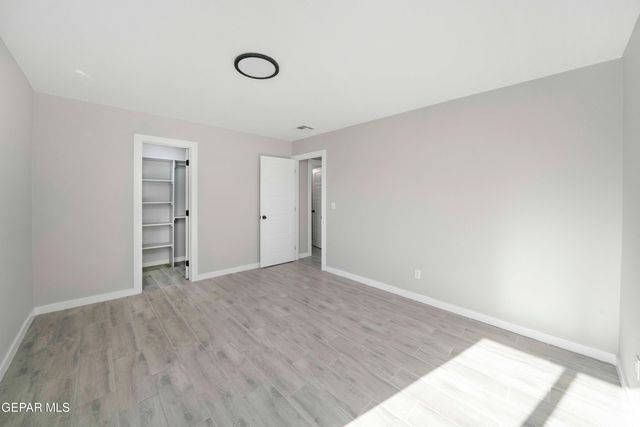 10752 Mellward Road, Socorro, TX 79927