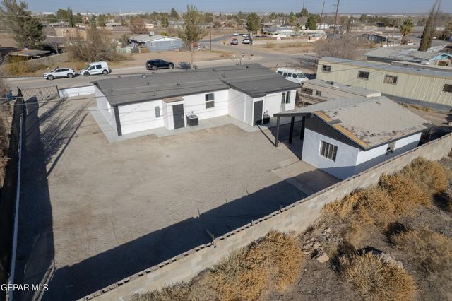 10752 Mellward Road, Socorro, TX 79927