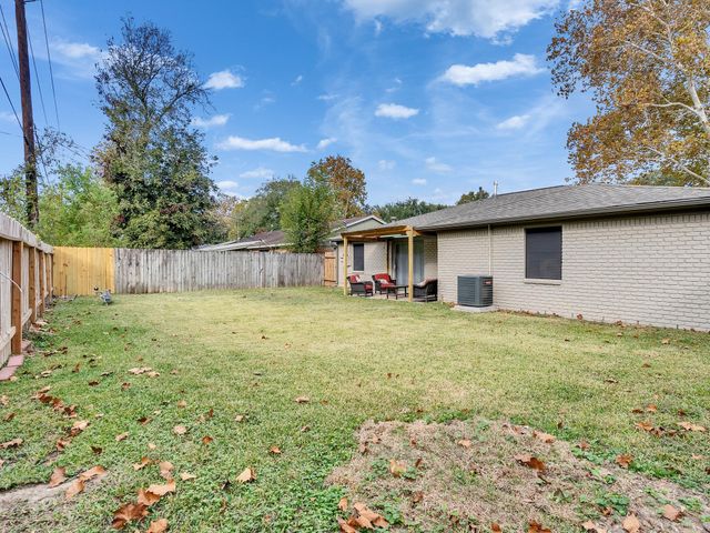 705 Littlewood Street, Baytown, TX 77521