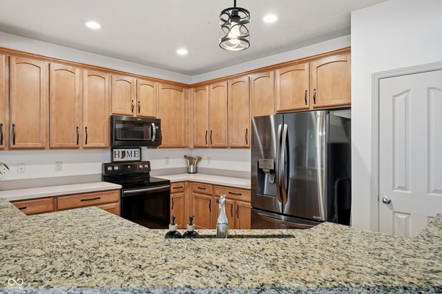 12897 Oxbridge Place, Fishers, IN 46037