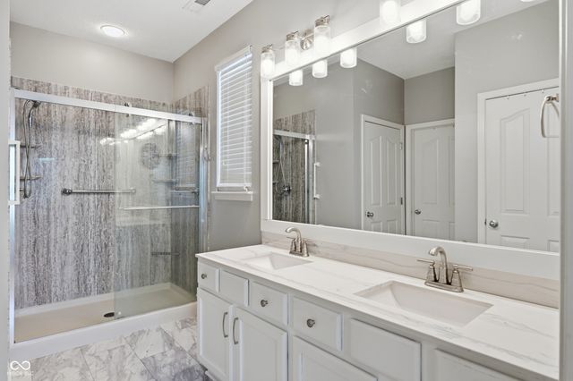 12897 Oxbridge Place, Fishers, IN 46037