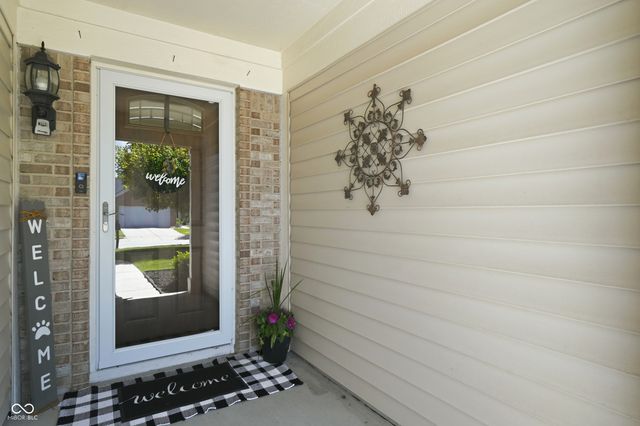 12897 Oxbridge Place, Fishers, IN 46037