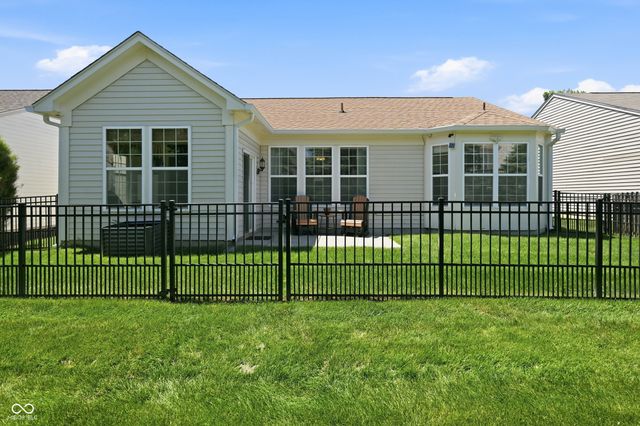 12897 Oxbridge Place, Fishers, IN 46037
