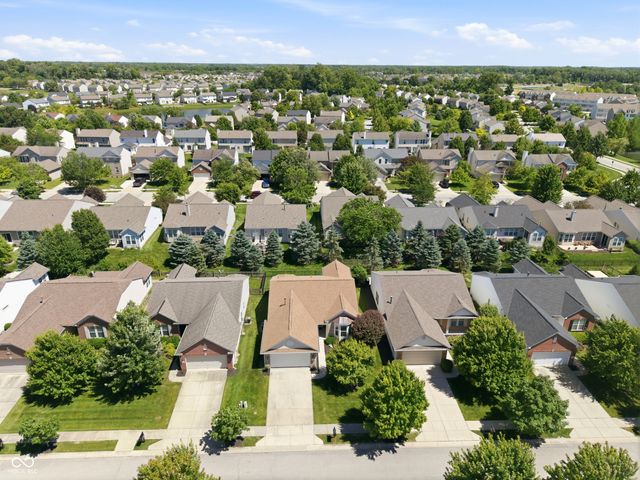 12897 Oxbridge Place, Fishers, IN 46037