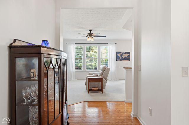12897 Oxbridge Place, Fishers, IN 46037