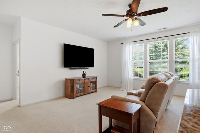 12897 Oxbridge Place, Fishers, IN 46037