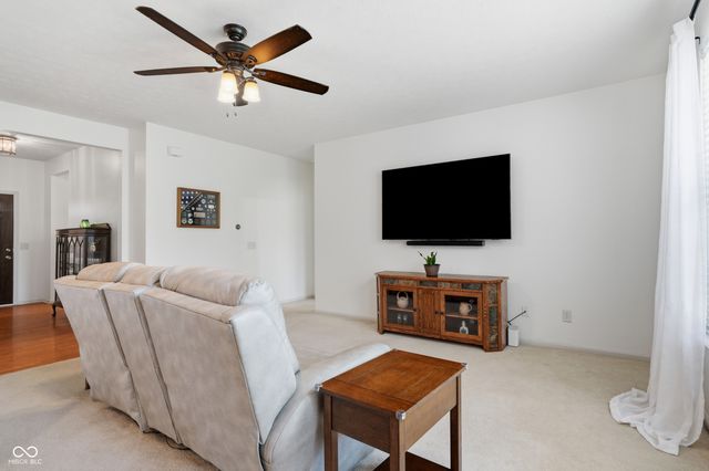 12897 Oxbridge Place, Fishers, IN 46037