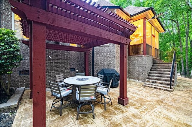 6304 Autumn Crest Court, Summerfield, NC 27358