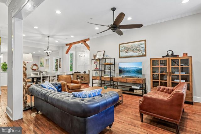 146 DUKE OF GLOUCESTER ST, Annapolis, MD 21401