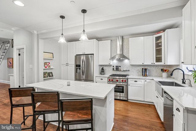 146 DUKE OF GLOUCESTER ST, Annapolis, MD 21401