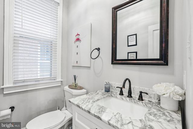 146 DUKE OF GLOUCESTER ST, Annapolis, MD 21401