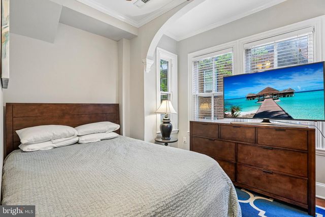 146 DUKE OF GLOUCESTER ST, Annapolis, MD 21401
