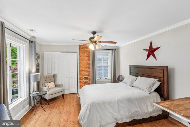 146 DUKE OF GLOUCESTER ST, Annapolis, MD 21401