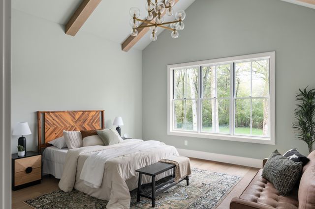 706 Brook Hollow Rd, Nashville, TN 37205