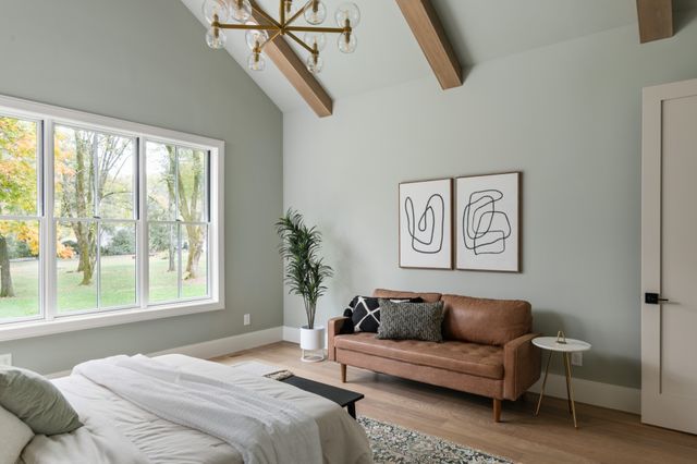 706 Brook Hollow Rd, Nashville, TN 37205