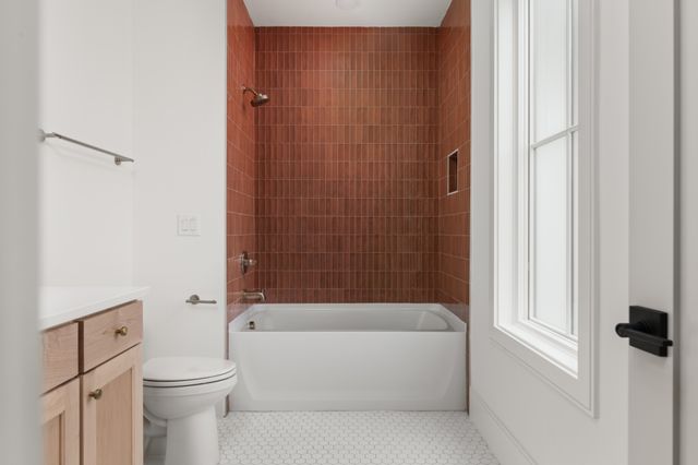 706 Brook Hollow Rd, Nashville, TN 37205