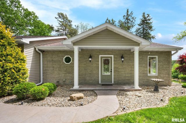 277 E SPRING Lane, East Peoria, IL 61611