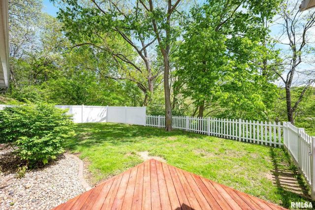 277 E SPRING Lane, East Peoria, IL 61611