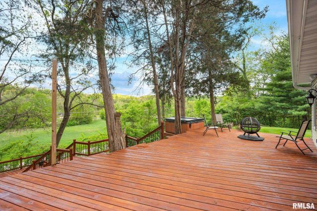 277 E SPRING Lane, East Peoria, IL 61611