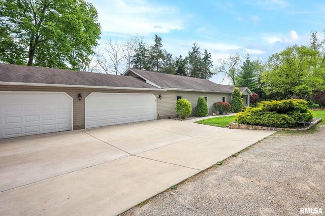 277 E SPRING Lane, East Peoria, IL 61611
